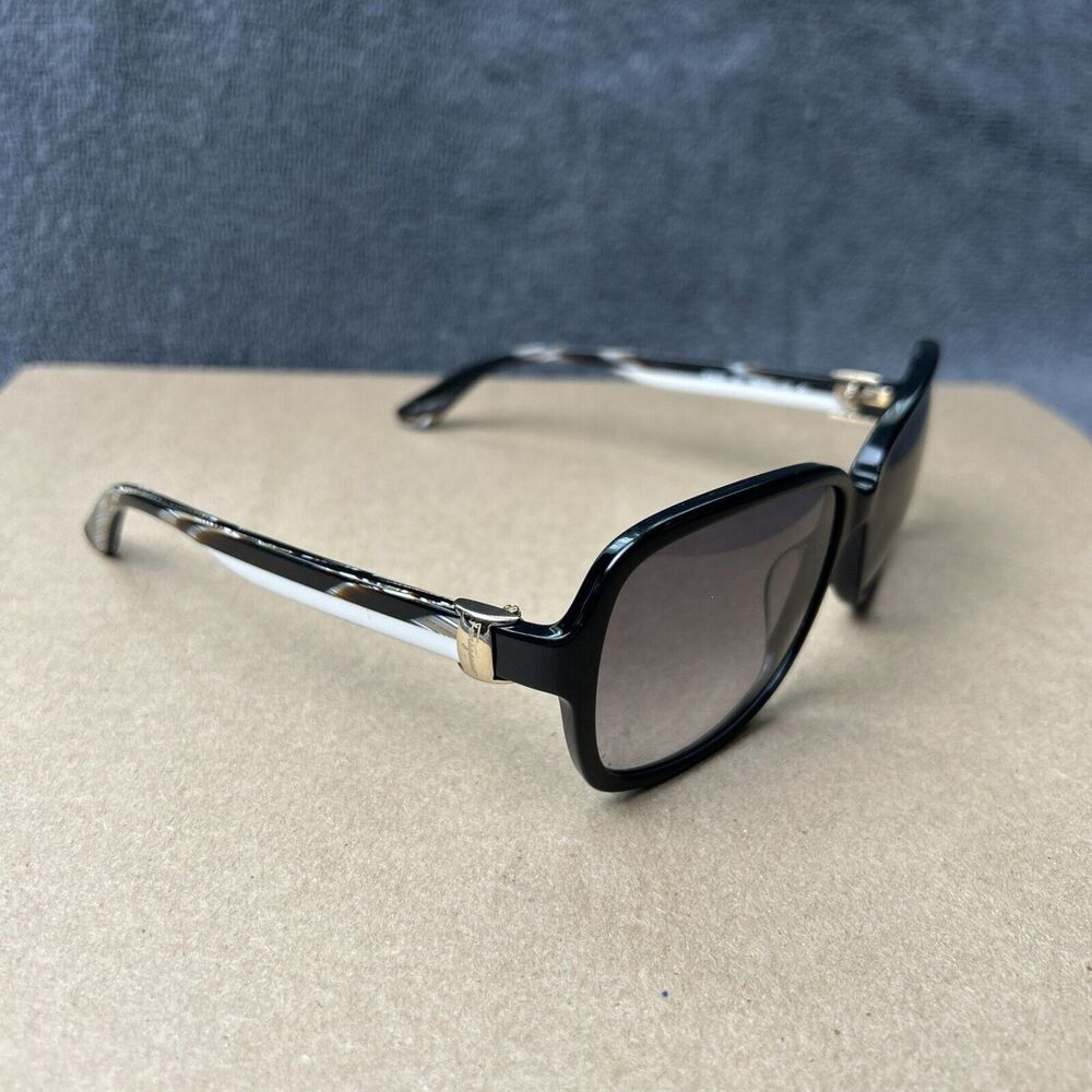 Elegant Black and Gold Salvatore Ferragamo Women's Sunglasses